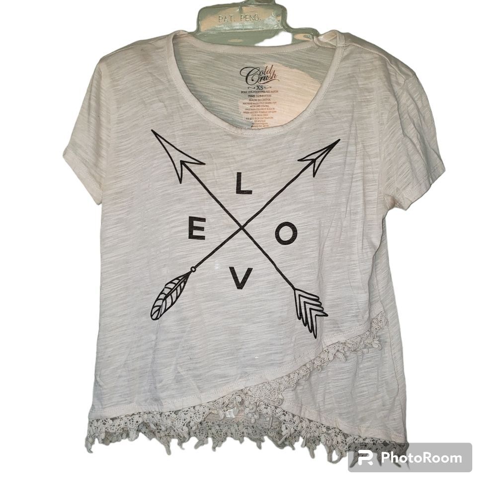 Cold Crush Junior XS‎ Ivory Lace Trim Graphic Tee Boho Love Crossed Arrows Shirt